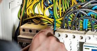 Электрика в частном доме под ключ в Новокубанске - стоимость услуг от 1523 руб.
